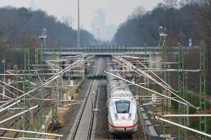 Oberleitungsstörung auf Riedbahnstrecke