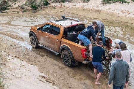 Nissan Navara Pickup Sonderversion Off-Roader AT32