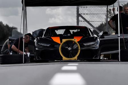 09/2019, Bugatti Chiron 300 mph