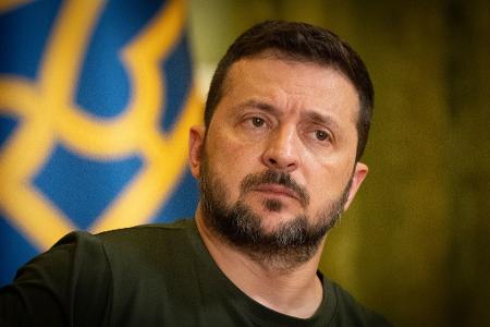 Der ukrainische Präsident Selenskyj kämpft auch mit Worten um sein Land. (Archivbild)
