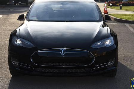 Tesla Model S Fremont Police