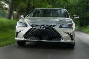 Hybrid-Limousine ab 48.200 Euro