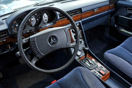 Mercedes 450 SEL 6.9, Cockpit