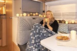 Licht, Textilien & Wärmespender fürs Wintercamping