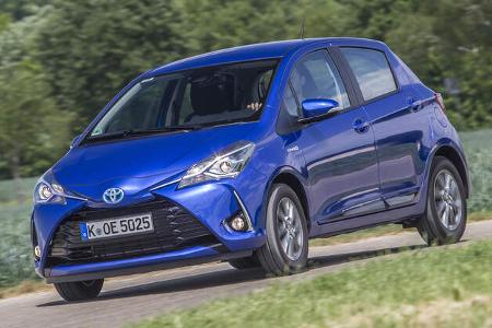 Toyota Yaris Hybrid (XP13), Front