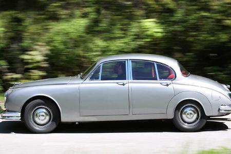 Jaguar MK II, Seitenansicht