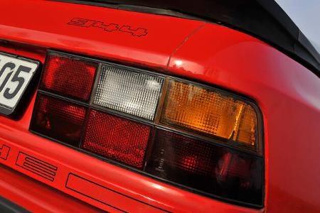 Porsche 944, Heckleuchte, Typenbezeichnung