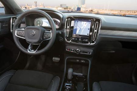Volvo XC40 (2018) Interior 