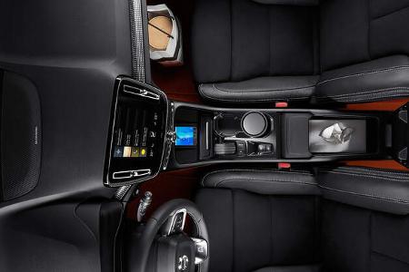 Volvo XC40 (2018) Studio