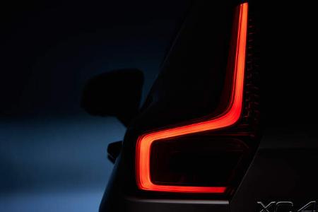 Volvo XC40 (2018) Studio