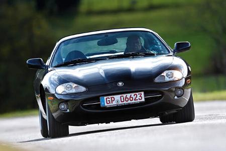 Jaguar XK8 (X100), Frontansicht