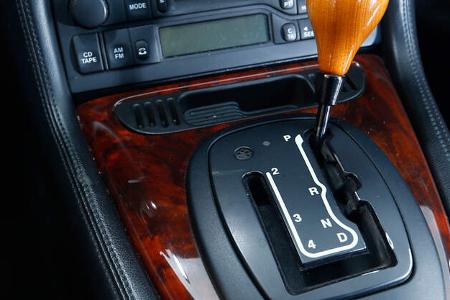 Jaguar XK8, Mittelkonsole, Schalthebel