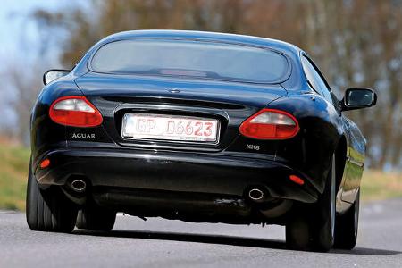 Jaguar XK8 (X100), Heckansicht