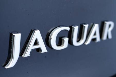 Jaguar XK8, Typenbezeichnung