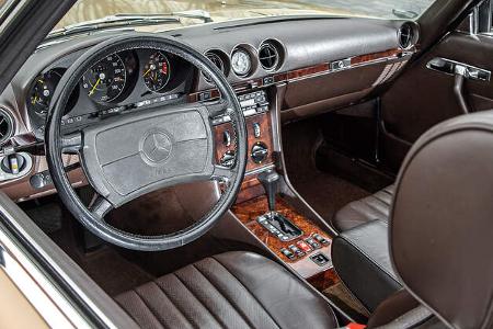 Mercedes-Benz 500 SL, Cockpit