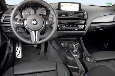 BMW M2 Coupé, Cockpit