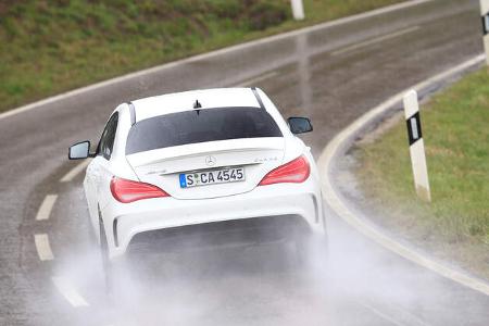 Mercedes-AMG CLA 45, Heckansicht