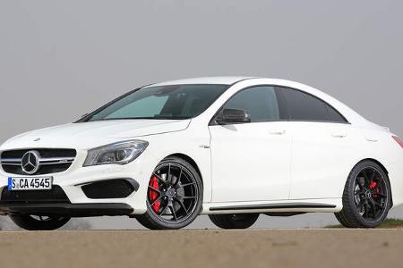 Mercedes-AMG CLA 45, Seitenansicht