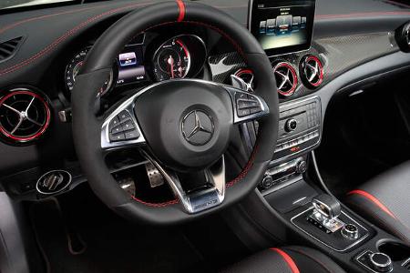 Mercedes-AMG CLA 45, Cockpit