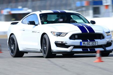 Shelby GT350 Mustang, Frontansicht, Slalom