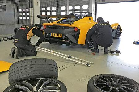 Lotus 3-Eleven, Box, Radwechsel