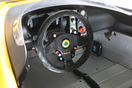 Lotus 3-Eleven, Cockpit