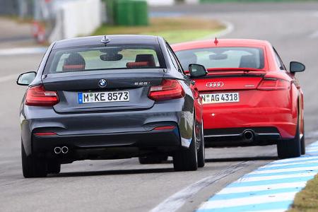 Audi TT 2.0 TFSI Quattro, BMW 228i Coupé, Heckansicht