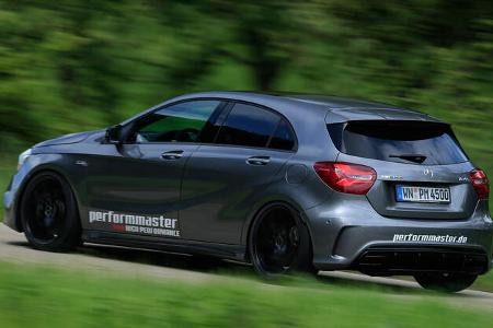 Performmaster-Mercedes-AMG A 45, Heckansicht