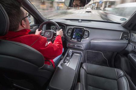 Volvo XC90 T8, Cockpit