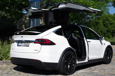 Tesla Model X 2016