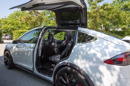 Tesla Model X 2016