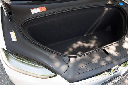 Tesla Model X 2016