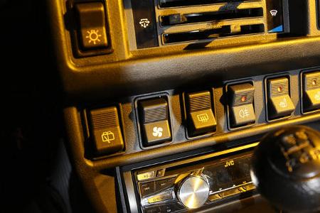 Lada 4x4 Urban, Bedienelemente