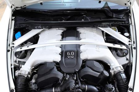 Aston Martin V12 Vantage S, Motor