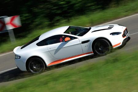 Aston Martin V12 Vantage S, Seitenansicht