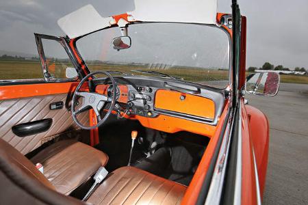 VW Käfer 1302 LS Cabriolet, Cockpit