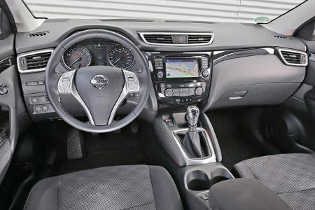 Nissan Qashqai 1.2 DIG-T, Cockpit