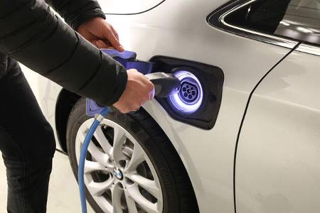Elektroauto Laden Verriegelung Stecker