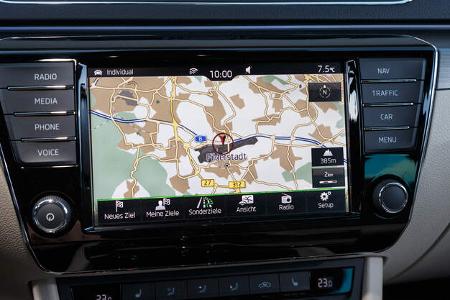 Skoda Superb Combi 2.0 TDI, Navi