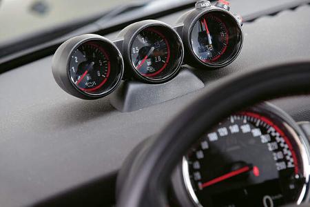 Dynamic-Automotive-Mini JCW, Anzeigeinstrumente