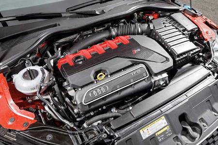 Audi TT RS Coupé, Motor