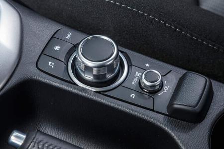 Mazda CX-3 Skyactiv-D 105, Bedienelemente