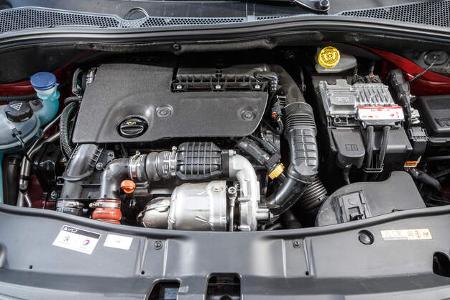 Peugeot 2008 BlueHDi 120, Motor