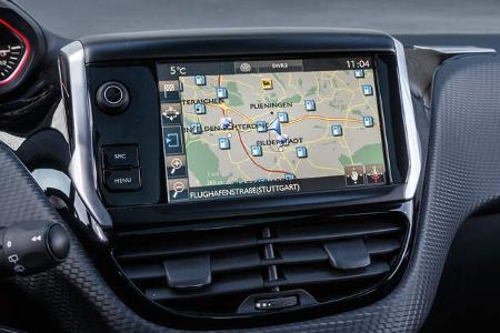 Peugeot 2008 BlueHDi 120, Navi