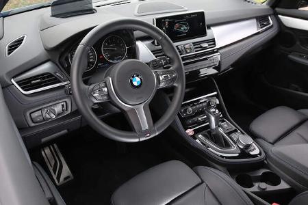 BMW 225xe Active Tourer, Cockpit