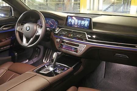 BMW 750d xDrive, Cockpit