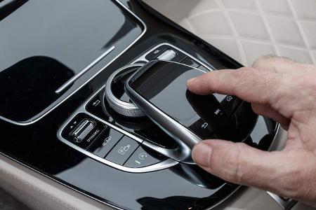 Mercedes E 350 d, Zentralinstrument