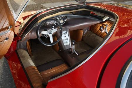 Alfa Romeo T33/2 Stradale