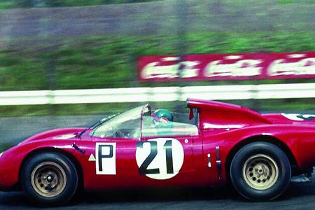 Alfa Romeo T33/2 Stradale