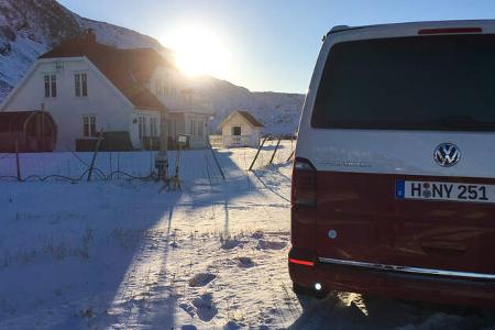 VW T6 California Bulli Camping Lofoten Norwegen